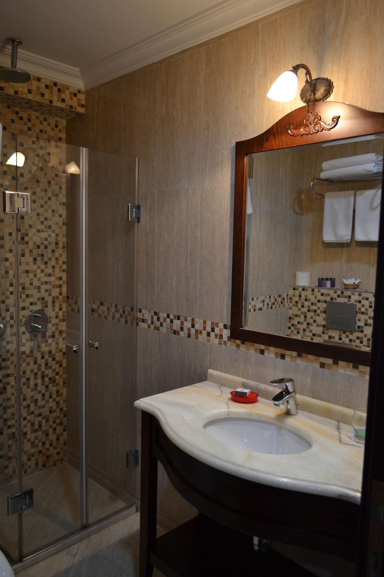 Divalis Hotel Истанбул Екстериор снимка