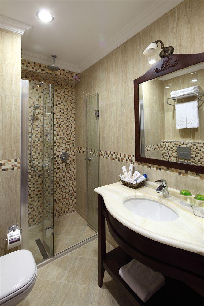 Divalis Hotel Истанбул Екстериор снимка